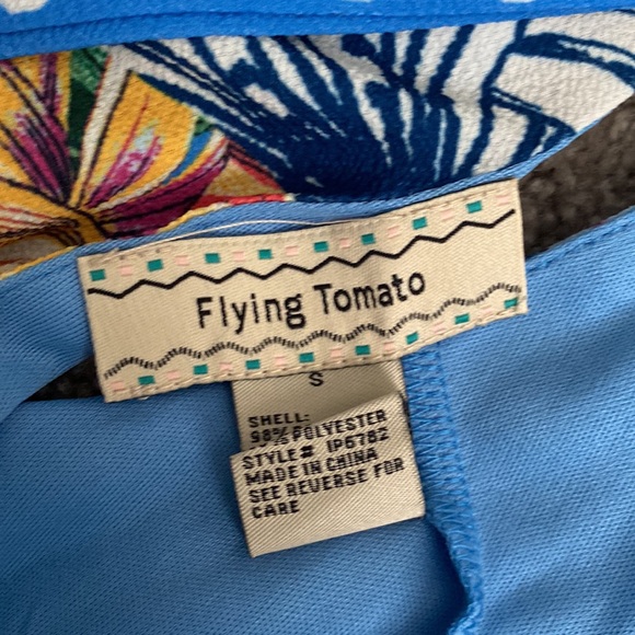 Women’s tropical romper size small - Picture 3 of 3